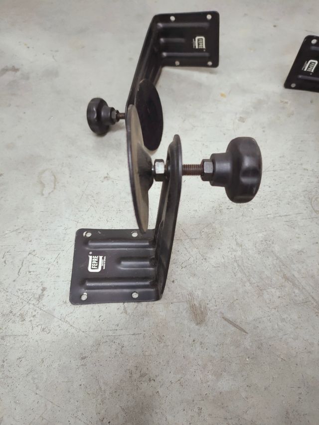 soporte altavoces pared