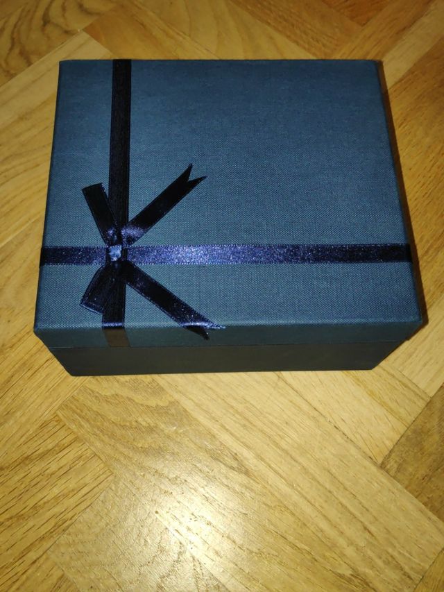 Renfe pisapapeles en forma de gorra