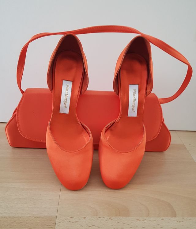 Zapato 👠de raso con bolsito👛