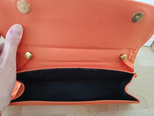 Zapato 👠de raso con bolsito👛