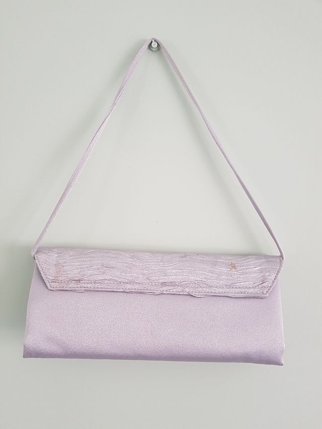 Zapato👠 y bolso👛 plata