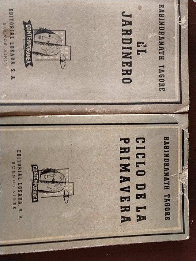 Dos libros antiguos de Tagore