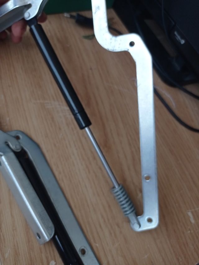 OFERTA EXTENSORES HIDRÁULICOS NEGOCIABLE