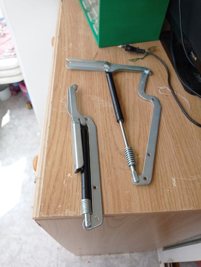 OFERTA EXTENSORES HIDRÁULICOS NEGOCIABLE