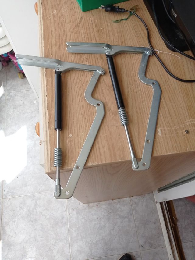 OFERTA EXTENSORES HIDRÁULICOS NEGOCIABLE