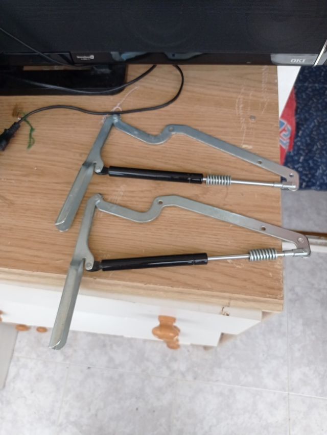 OFERTA EXTENSORES HIDRÁULICOS NEGOCIABLE