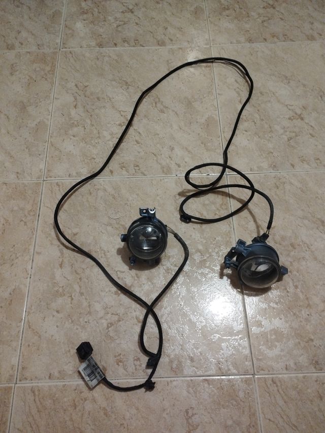 ANTINIEBLAS DELANTEROS FORD FOCUS