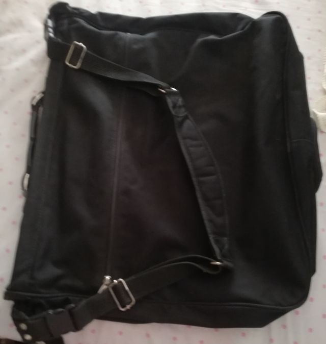 Maleta de traje en buen estado