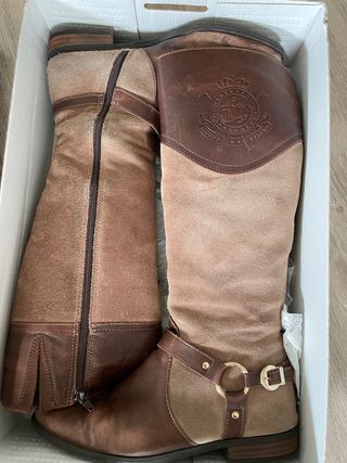 Botas altas piel Alpe de segunda mano por 10 EUR en Elda en WALLAPOP