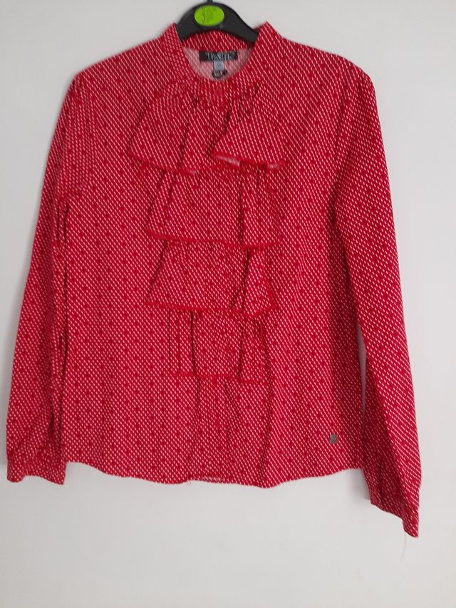 camisa color rojo talla 14