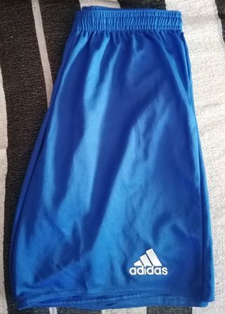 Pantalón corto Adidas climalite de segunda mano por 4 EUR en Algete en  WALLAPOP