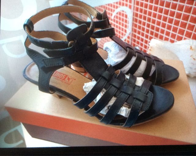 Zapato esclava Pikolinos