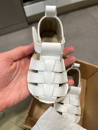 Babilukids zapatos\\/ sandalias de segunda mano por 35 EUR en Brunete en  WALLAPOP