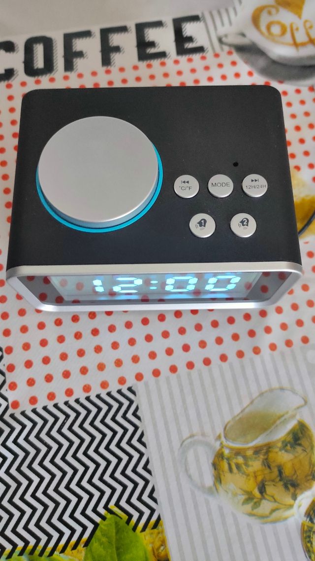 Reloj despertador con termometro