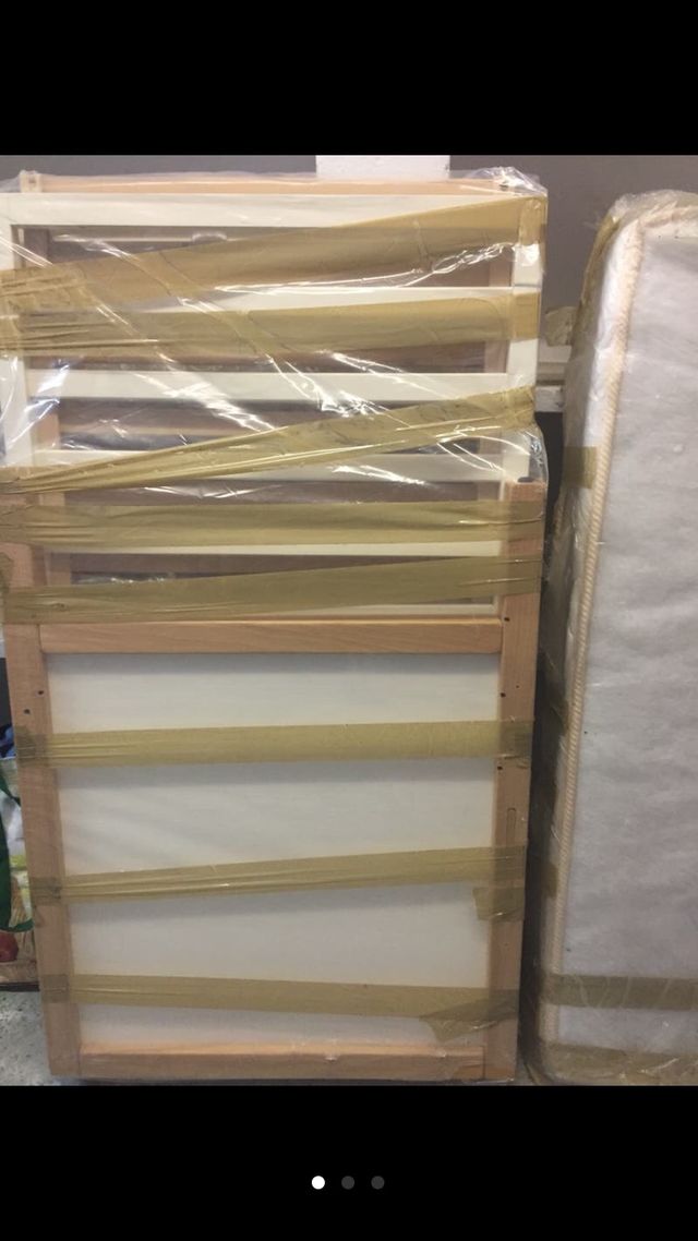 Cuna Micuna con su colchón. Como nueva.