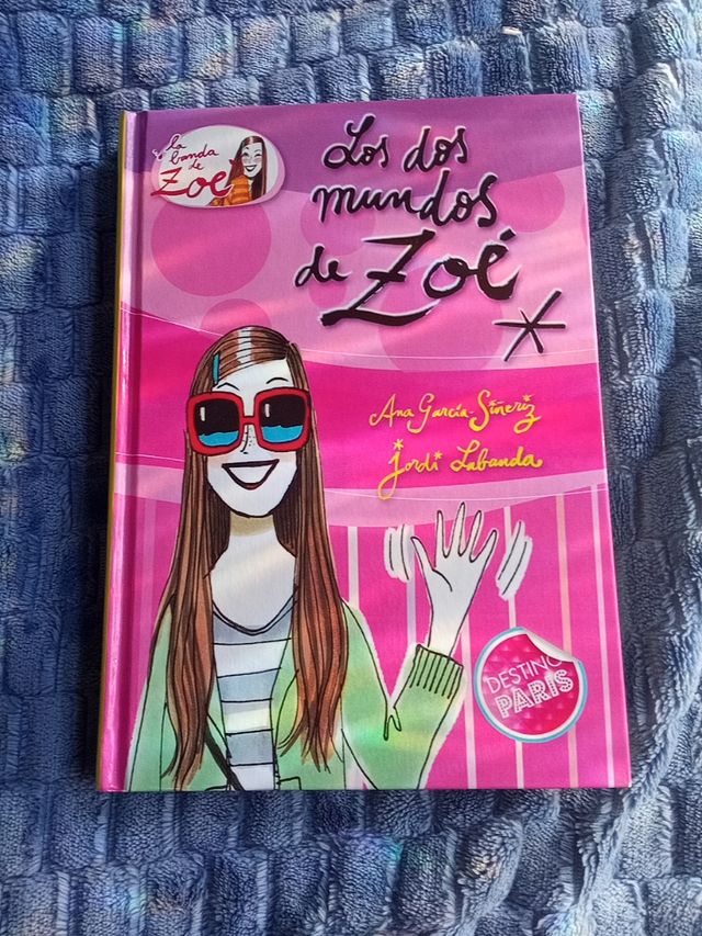 "Los dos mundos de Zoe" - Ana García Siñeriz