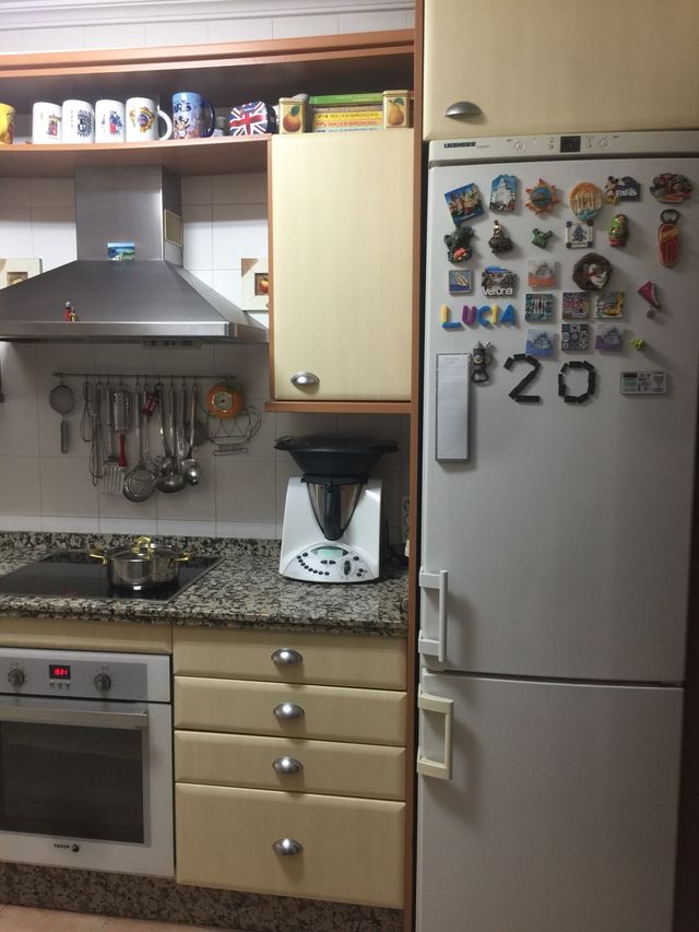Muebles de cocina de segunda mano por 300 € en Tomares en WALLAPOP Muebles de cocina de segunda mano por 300 € en Tomares en WALLAPOP
