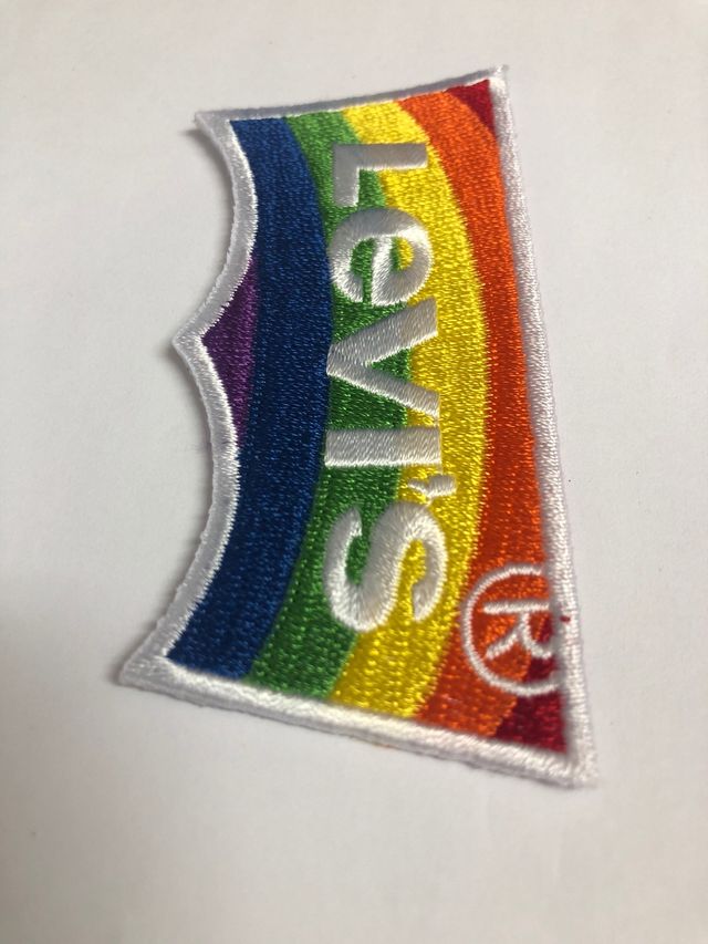 PARCHE ROPA LEVIS NUEVO A ESTRENAR