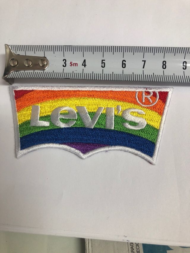 PARCHE ROPA LEVIS NUEVO A ESTRENAR