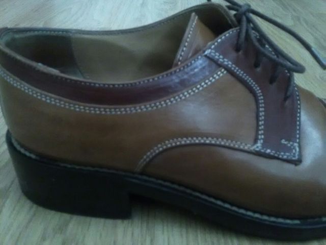 Zapatos italianos, estilo masculino. Nº 37