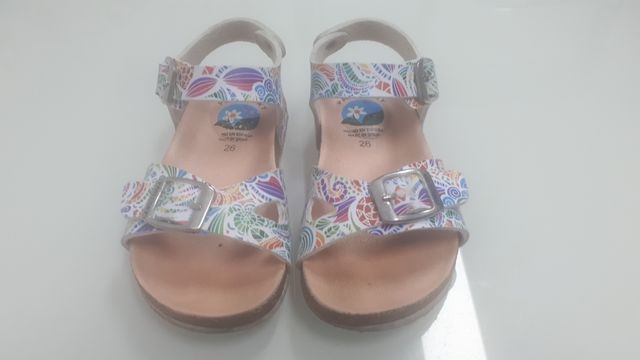 Sandalias marca Pablosky T.26 en perfecto estado