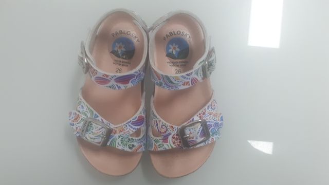 Sandalias marca Pablosky T.26 en perfecto estado