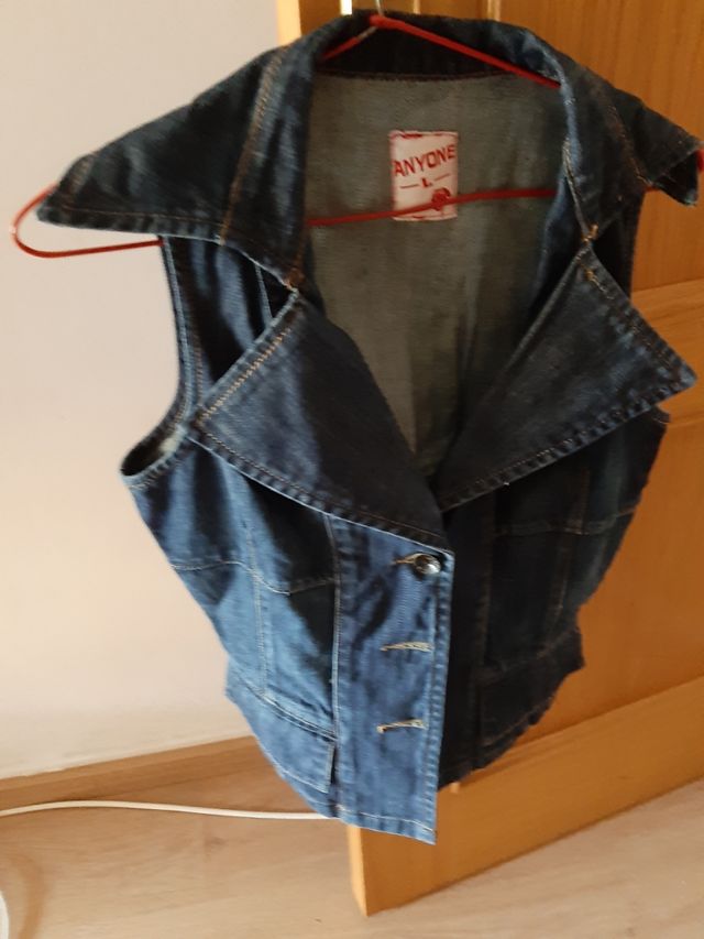 chaleco tejano i blusa a 5 euros la unidad