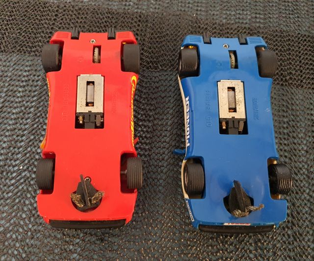 2 slots Scalextric años 80 Ferrari GTO.