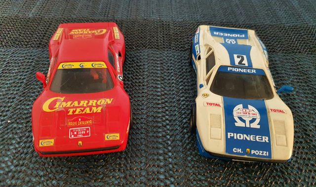 2 slots Scalextric años 80 Ferrari GTO.