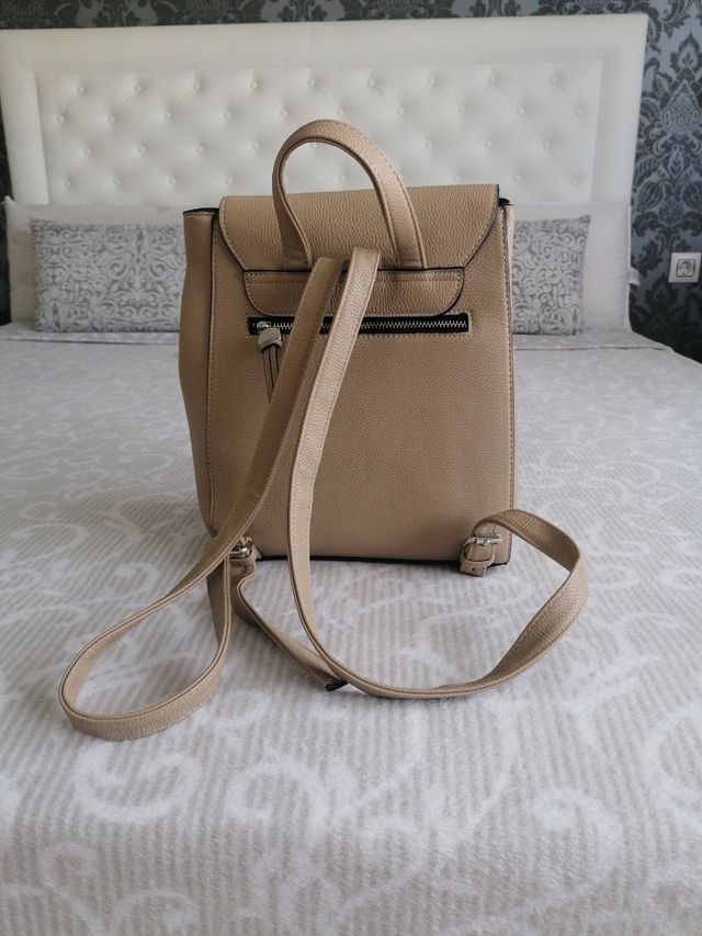 Mochila Stradivarius 