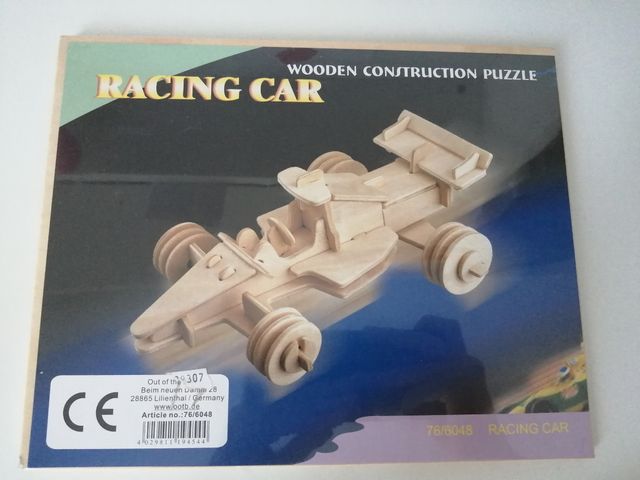 Puzzle coche de carreras de madera