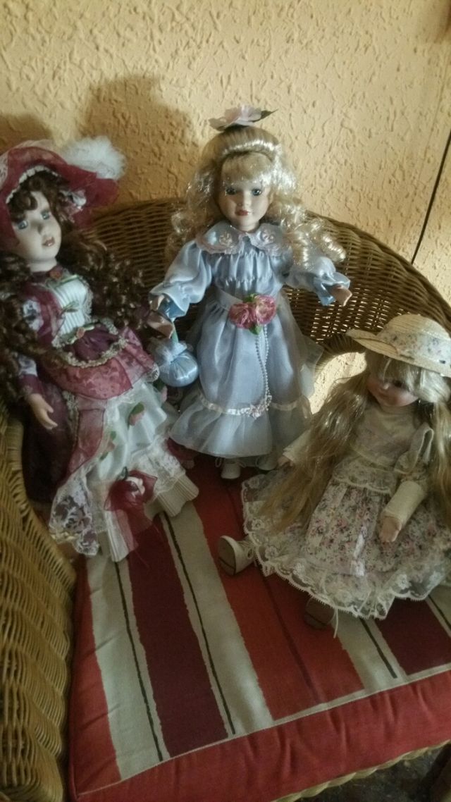 Muñecas porcelana.