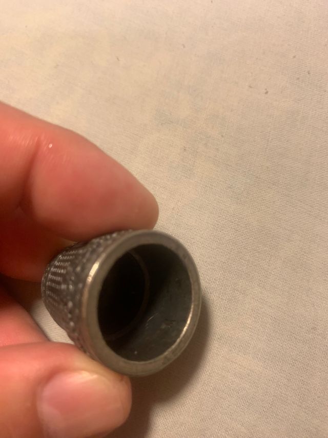 Dedal de metal, Flor de Lis D&L