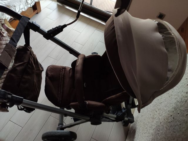 Silla de paseo y capazo Jané