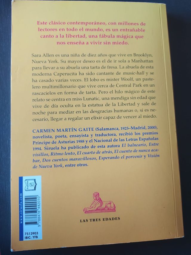 Caperucita en Mahattan. Carmen Martin Gaite