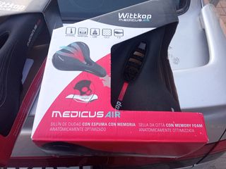 Sillín bicicleta Wittkop medicus air de segunda mano por 20 EUR en Parla en  WALLAPOP