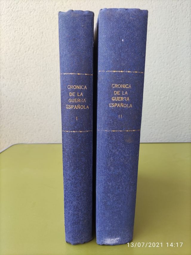 Dos primeros tomos Crónica de la guerra española