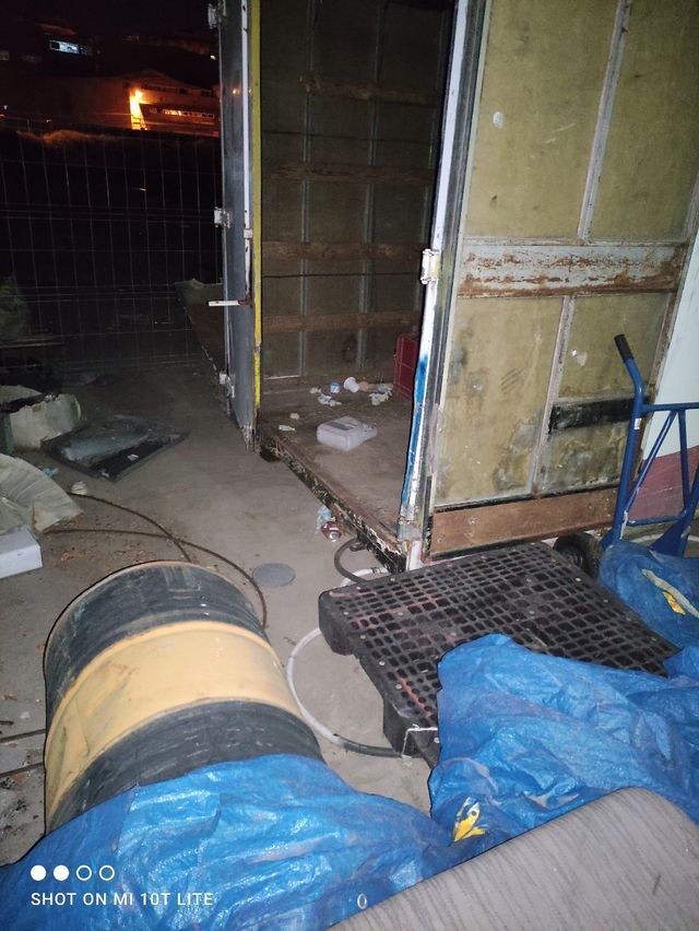 Caja de segunda mano por 400 € en Girona en WALLAPOP