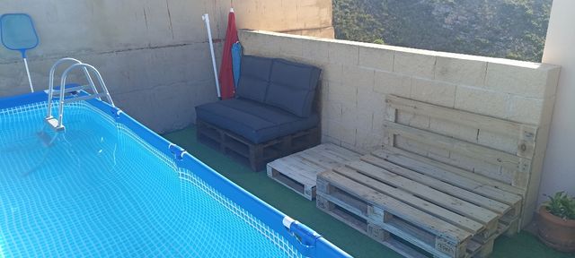 Se hacen sofás de palets