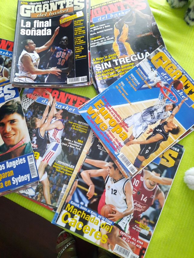 Revistas de baloncesto. 
