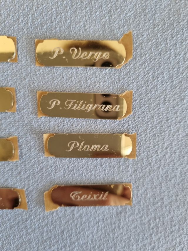 chapas con nombre de bolillos.