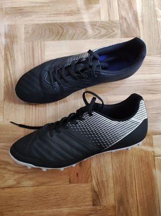 Botas Futbol Kipsta de segunda mano por 10 EUR en Las Rozas de Madrid en  WALLAPOP