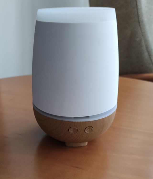 Difusor de aceites esenciales con altavoz bluetoot