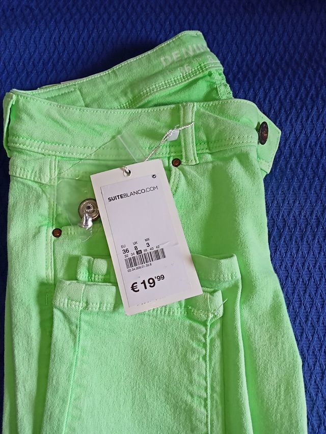 Pantalón con elastano se ajusta T 36 ESTRENAR