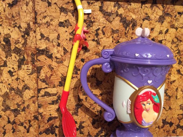 Taza Disney on ice Ariel Sirenita