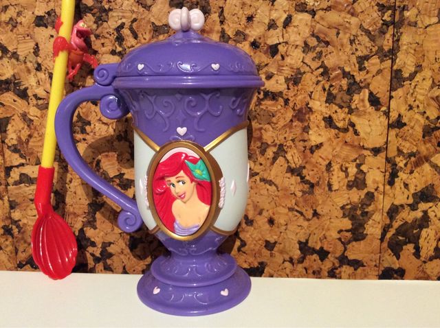 Taza Disney on ice Ariel Sirenita