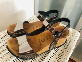 Sandalias plateadas Sommers Sandals. Talla 39. de segunda mano por 16 EUR  en Astrabudua en WALLAPOP