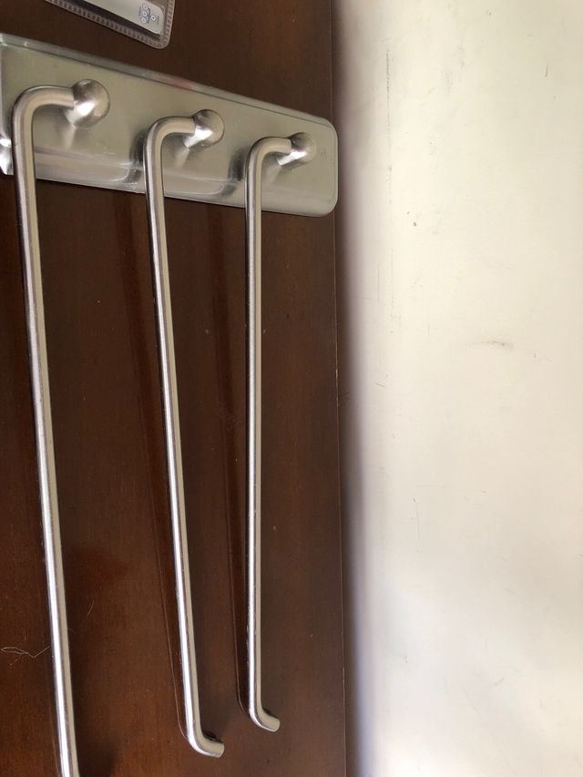 Toallero/perchero nuevo solo 10  euros