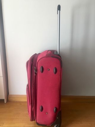 Maleta Simone de segunda mano por 25 EUR en Pamplona en WALLAPOP