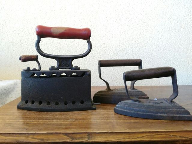 3 planchas antiguas hierro
